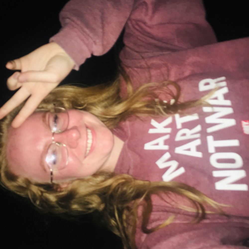 Meet your Posher, Alyssa